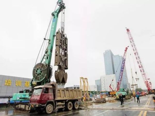 新会区吊车出租电话_装拆卸吊车出租也要注意技术要求